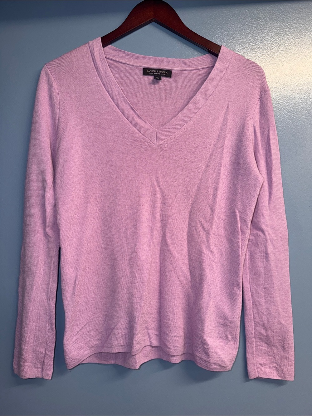 Banana Republic Light Lavender V-Neck Long Sleeve Top